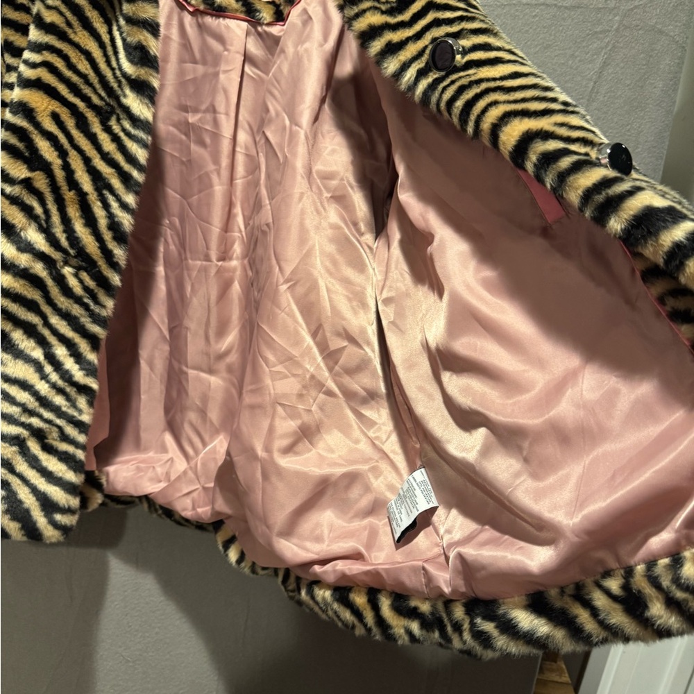 Kate Spade Zebra Striped Faux Fur Teddy Jacket - Picture 10 of 13